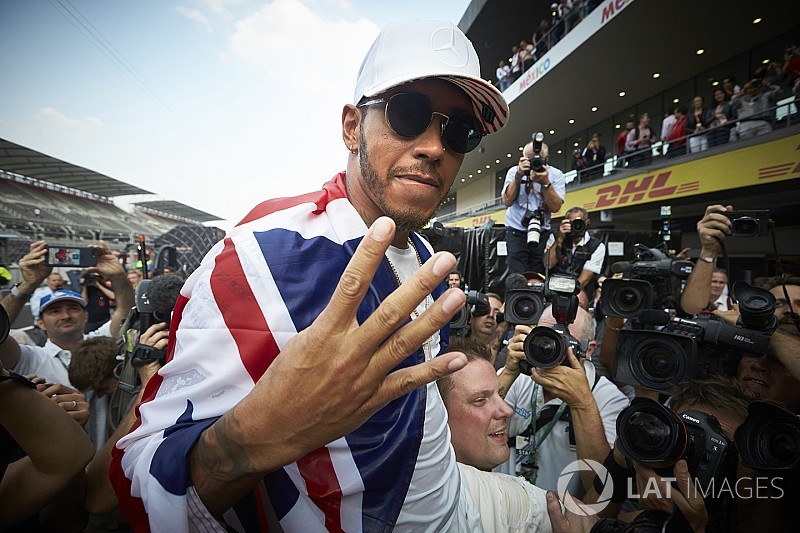 Las 20 historias de 2017, #3: Hamilton gana el título ante la crisis de Ferrari