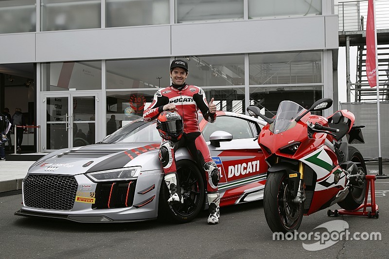 Carlos Checa corre nell'Audi R8 LMS Cup al Nurburgring