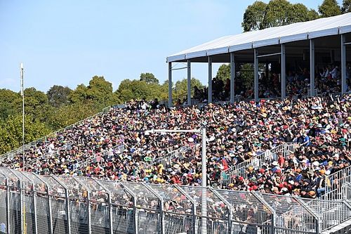 Niegroźne obrażenia kibica
