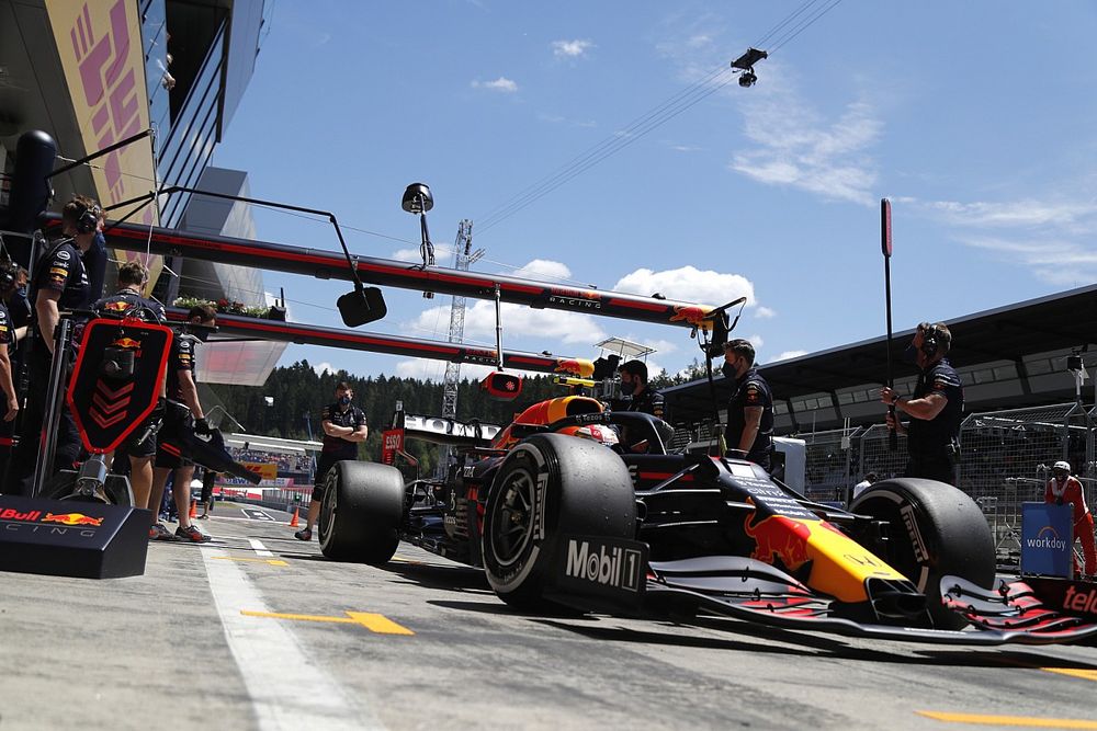 Sergio P&eacute;rez, Red Bull Racing RB16B