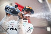 Hamilton domina e vence o GP da Espanha com Mercedes igualando recorde de dobradinhas na F1