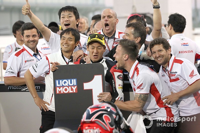 MotoGPコラム:同郷のヤツに負けられない! 鳥羽海渡のMoto3初優勝が、日本人ライダーたちにもたらすモノ