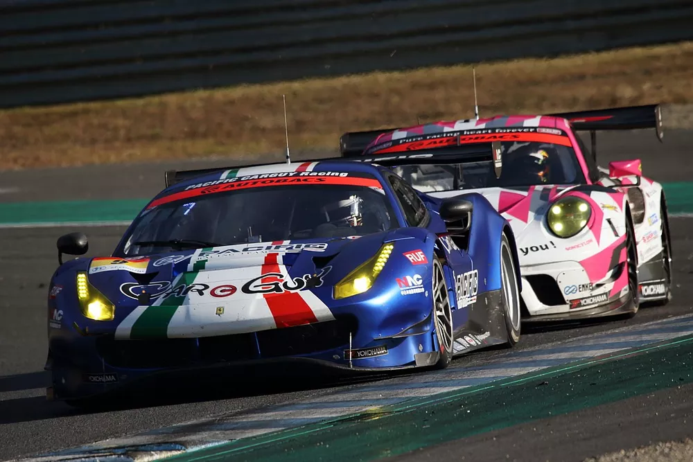 スーパーGT】9号車PACIFIC、トラブルに泣くも驚異の追い上げで見せ場