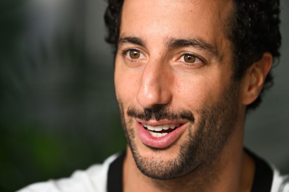 Daniel Ricciardo, aplicativo Visa Cash da equipe RB F1