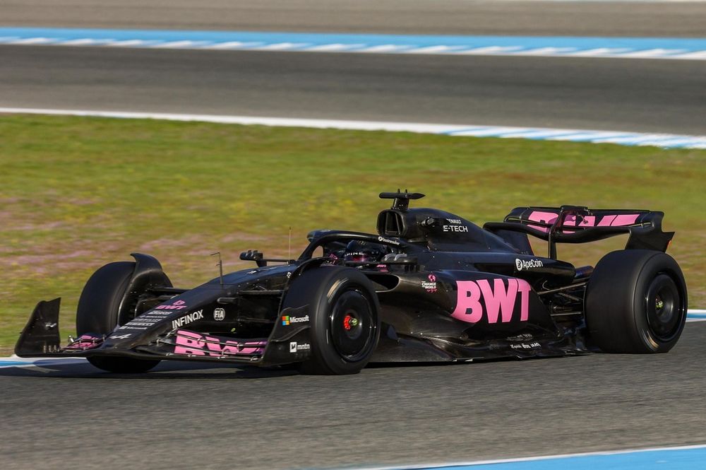 Jack Doohan, Alpine A523, en el test de Pirelli en Jerez