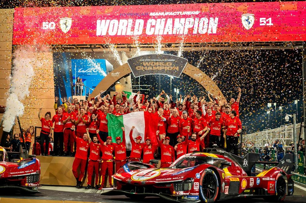 En Ferrari AF Corse celebran el título