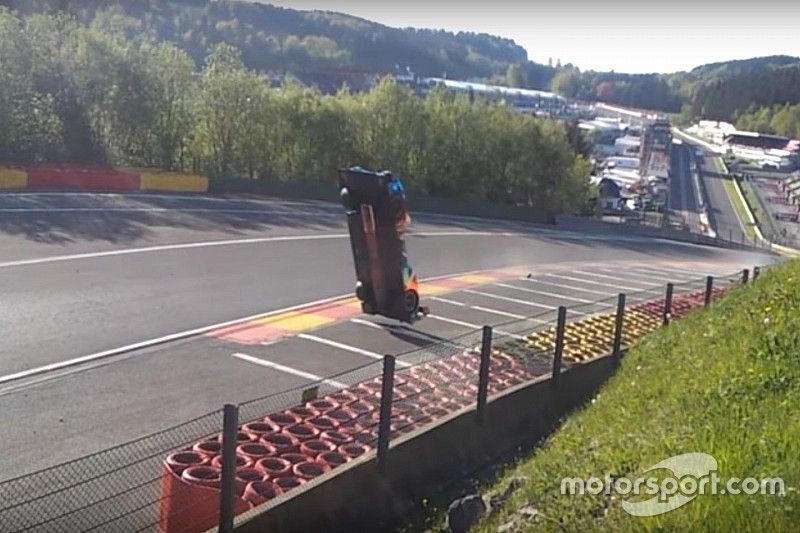 El coche SMP Racing BR Engineering BR1 n&uacute;mero 17: St&eacute;phane Sarrazin, Egor Orudzhev, Matevos Isaakyan, accidentado en Spa