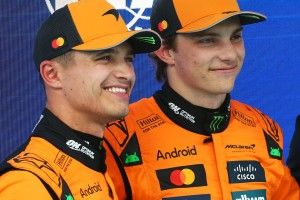 F1 - Brown se diz despreocupado com batalha entre Norris e Piastri na McLaren: "Gostamos disso"