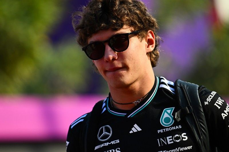 Mit Pseudonym! Kimi Antonelli nimmt undercover an Rennen in England teil