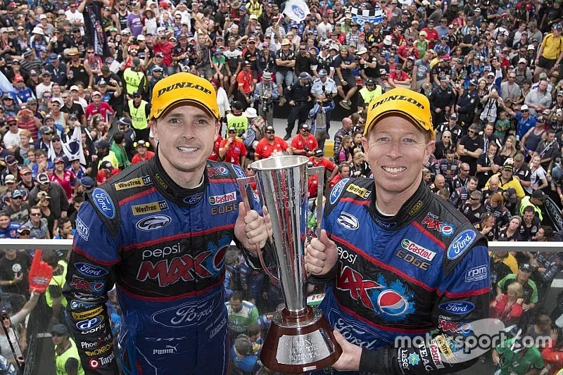 Race winners Mark Winterbottom and Steven Richards