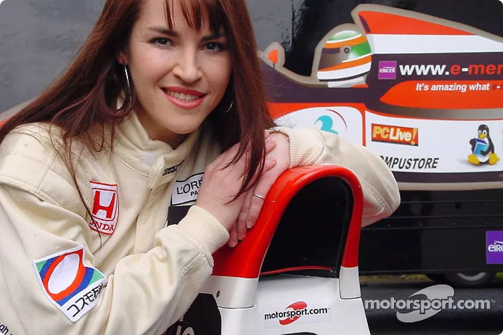 Sarah Kavanagh linked to McLaren as a test driver for 2002