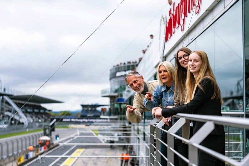 N&uuml;rburgring: Experience motorsport like a VIP