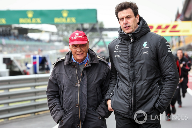 Niki Lauda, Mercedes AMG F1 Presidente no ejecutivo y Toto Wolff, Mercedes AMG F1 Director de Motors