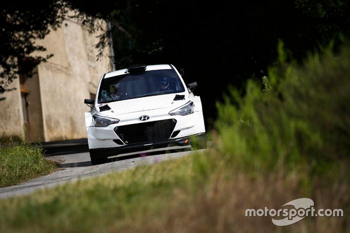 Nueva generación i20 R5 para Hyundai Motorsport Programa de pilotos