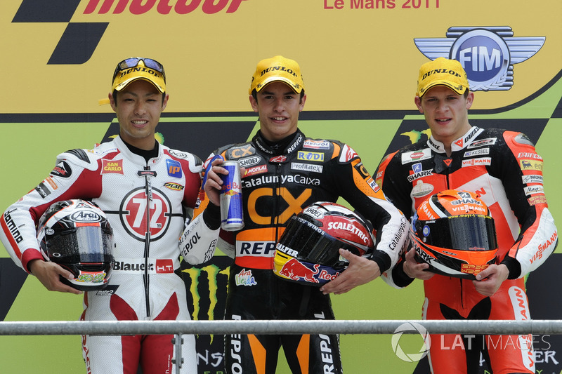 Podium: tweede plaats Yuki Takahashi, racewinnaar Marc Marquez, derde plaats Stefan Bradl