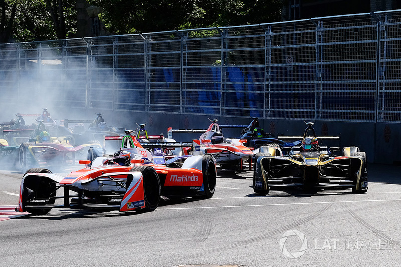 Arrancada: Felix Rosenqvist, Mahindra Racing líder