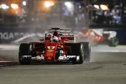 Sebastian Vettel, Ferrari SF70H, on the formation lap