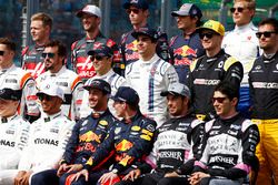 Foto de grupo de pilotos F1 2017