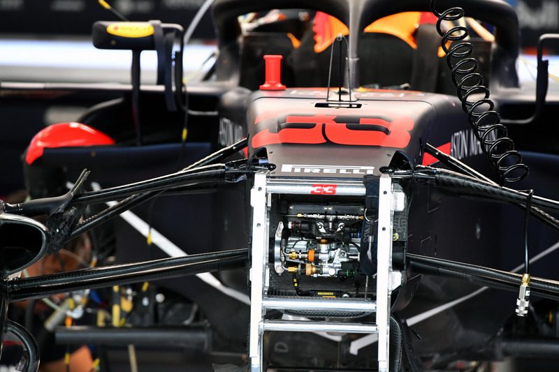 Red Bull Racing RB14 front suspension detail