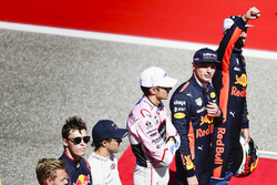 Гонщики Red Bull Racing Даниэль Риккардо и Макс Ферстаппен, Эстебан Окон, Sahara Force India F1, Фел