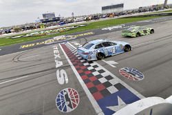 Kyle Busch, Joe Gibbs Racing, Toyota Camry Interstate Batteries