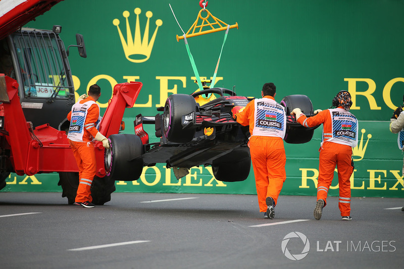 Max Verstappen - Daniel Ricciardo kazası - Red Bull Racing