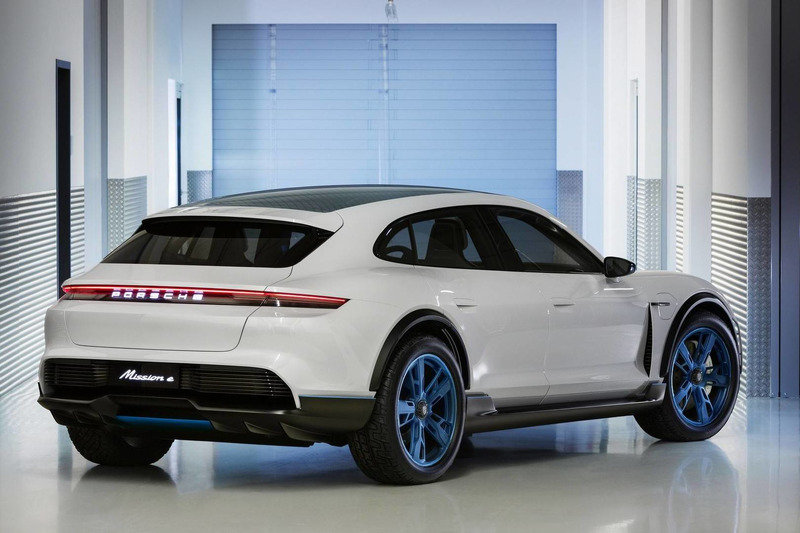 Porsche Mission E Cross Turismo