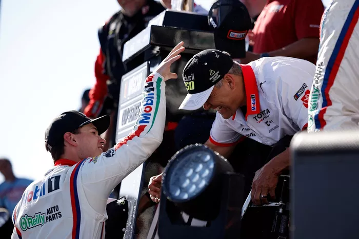 Corey Heim, 23XI Racing, Crew chief Robert 