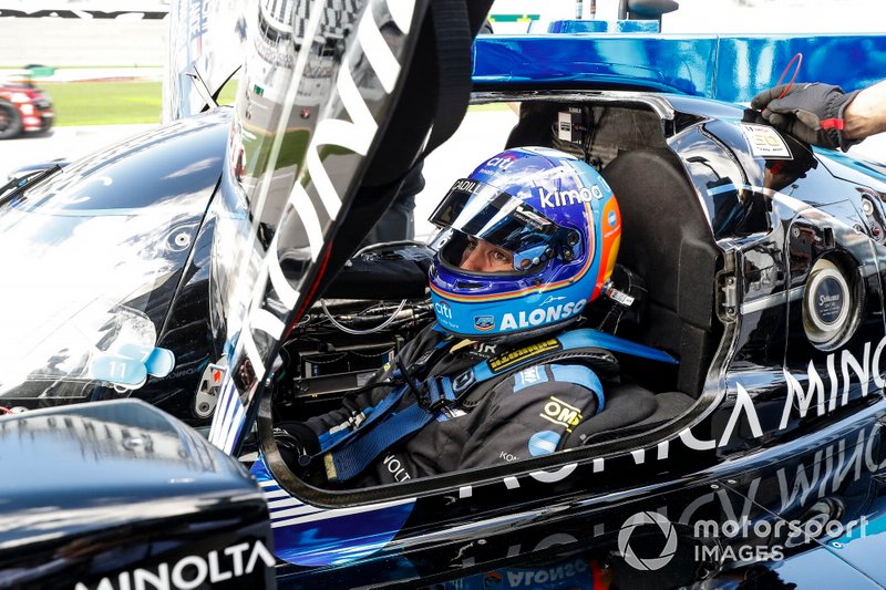 #10 Wayne Taylor Racing Cadillac DPi-V.R - Kamui Kobayashi, Fernando Alonso, Renger van der Zande, Jordan Taylor