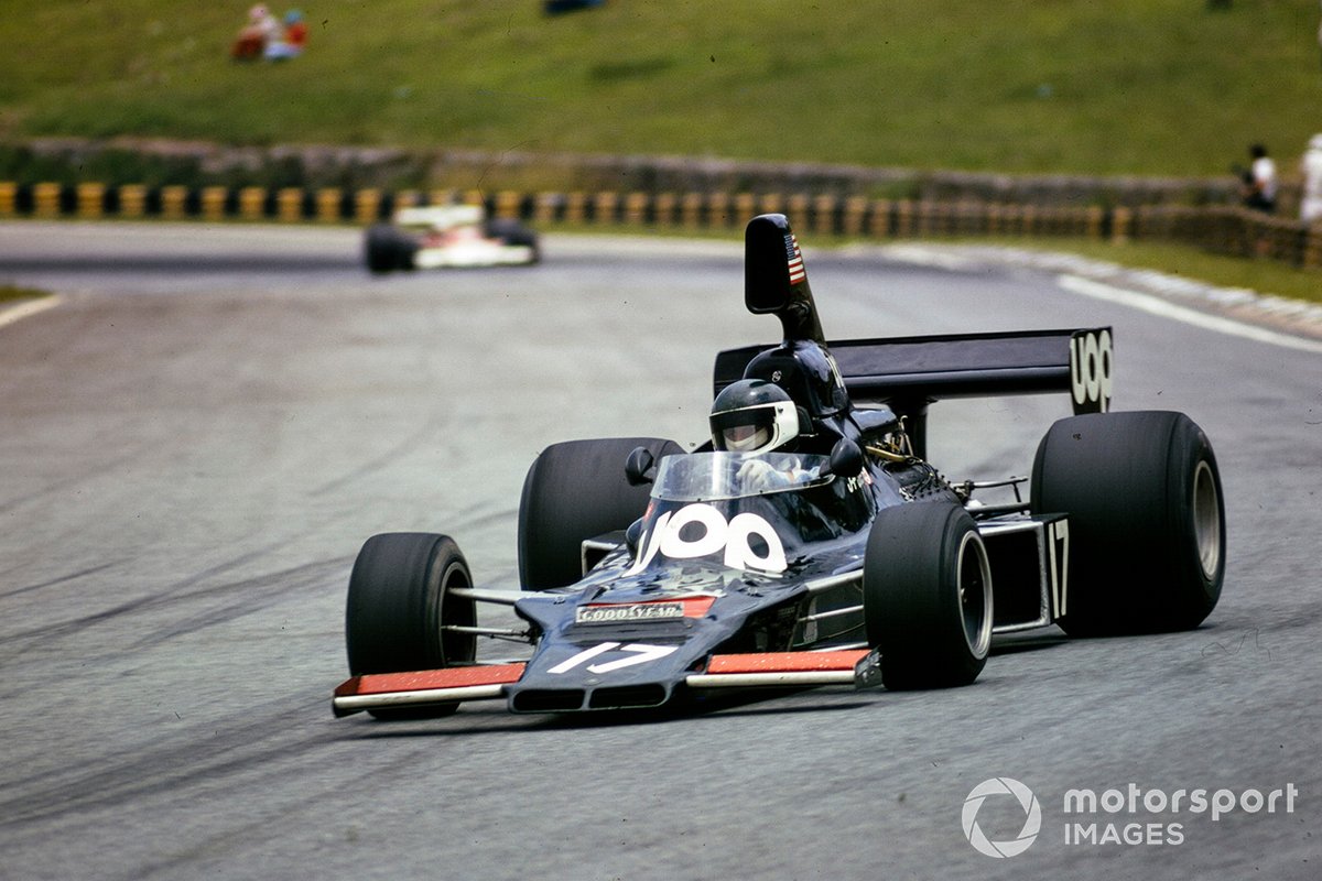 Shadow cars looked great, but were quick too. Here's Jean-Pierre Jarier at Interlagos in 1975, where he took pole in the DN5