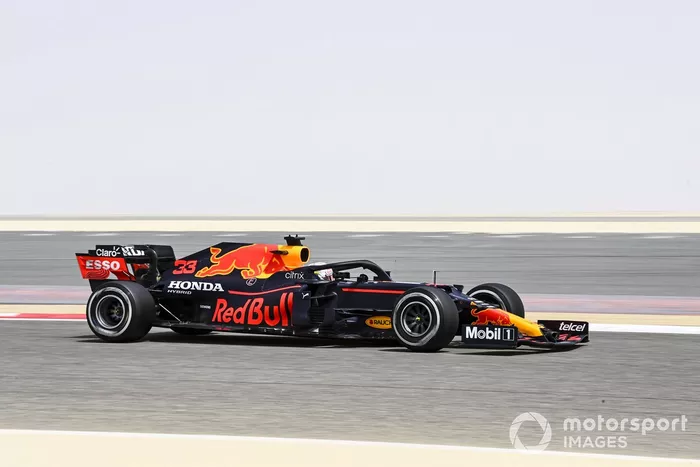 Max Verstappen, Red Bull Racing RB16B 