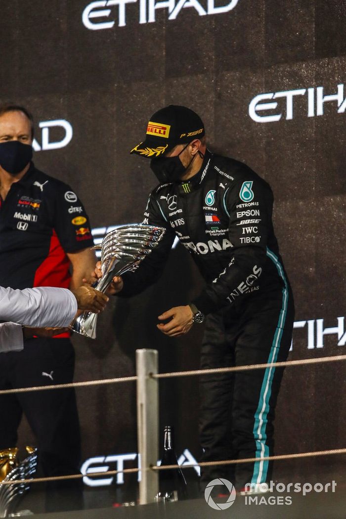 Podio: segundo lugar Valtteri Bottas, Mercedes-AMG F1