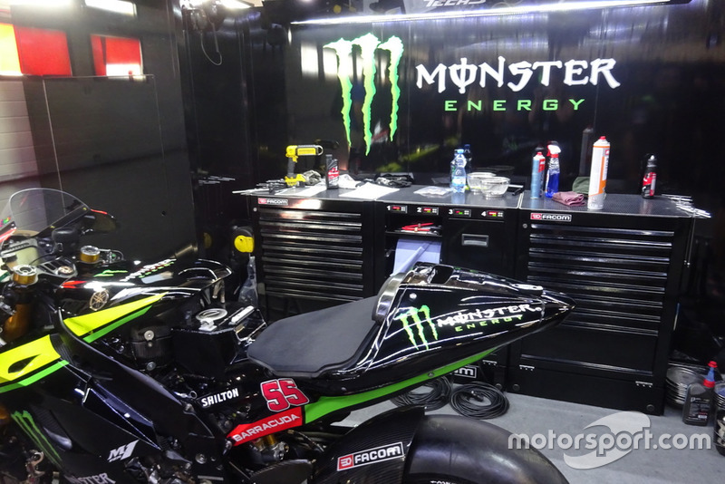 Tech 3 Yamaha garázsbejárás, Cseh GP, Brno