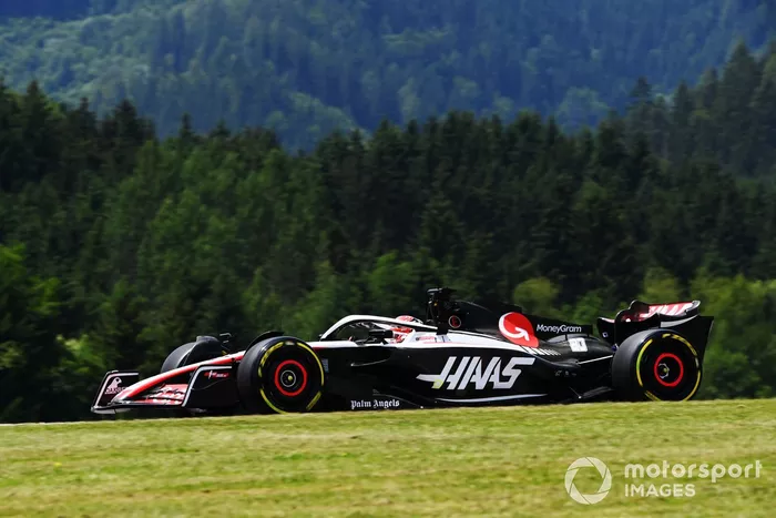 Kevin Magnussen, Haas VF-23