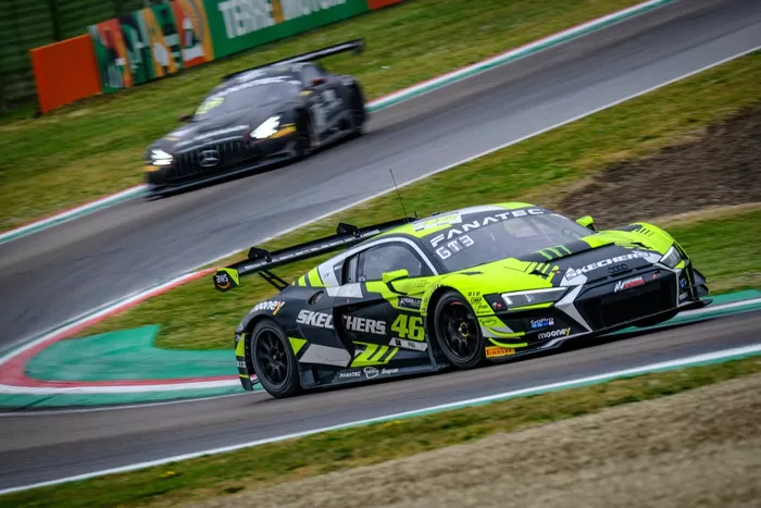 #46 Team WRT, Audi R8 LMS Evo II GT3: Nico Müller, Frédéric Vervisch, Valentino Rossi