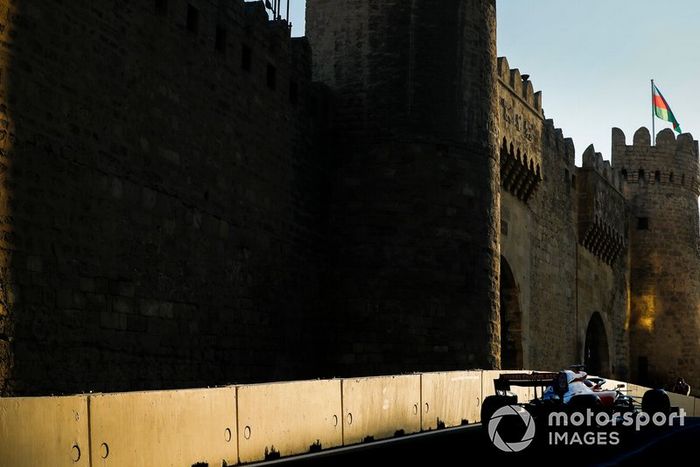 Carlos Sainz Jr., McLaren MCL34