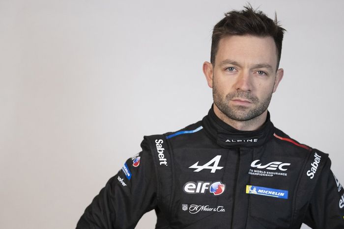 Matthieu Vaxiviere, Equipo Alpino de Resistencia