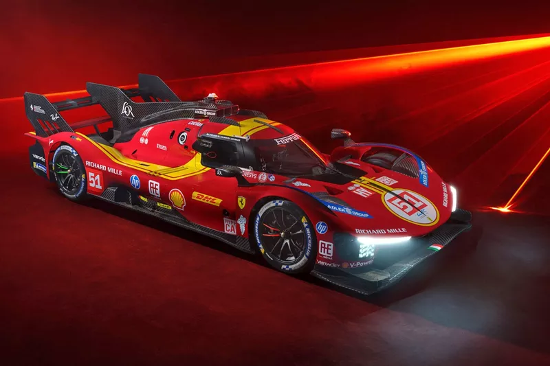 #51 AF Corse Ferrari 499P : Alessandro Pier Guidi, James Calado, Antonio Giovinazzi