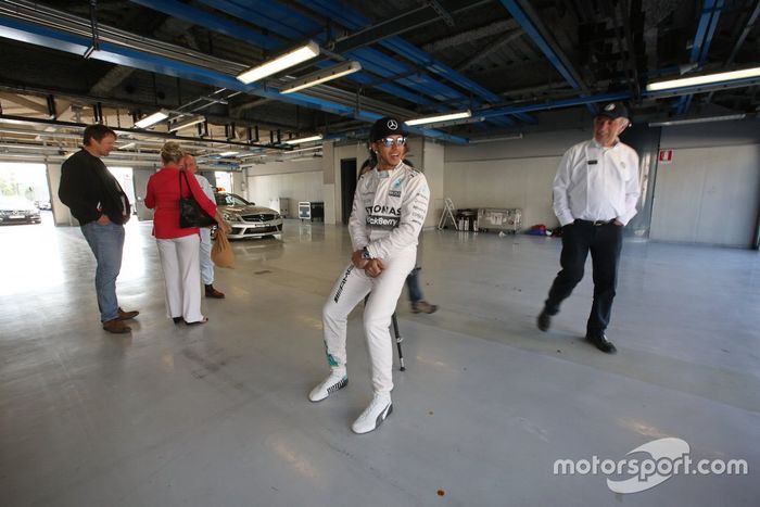 Lewis Hamilton y Sir Stirling Moss en Monza