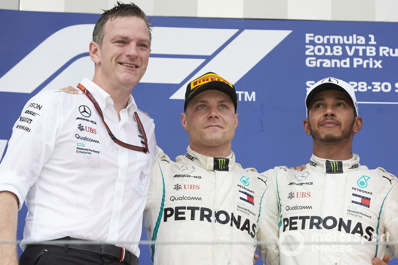 Podio: James Allison, Mercedes AMG F1 Director Técnico, segundo lugar Valtteri Bottas, Mercedes AMG F1, ganador de la carrera Lewis Hamilton, Mercedes AMG F1