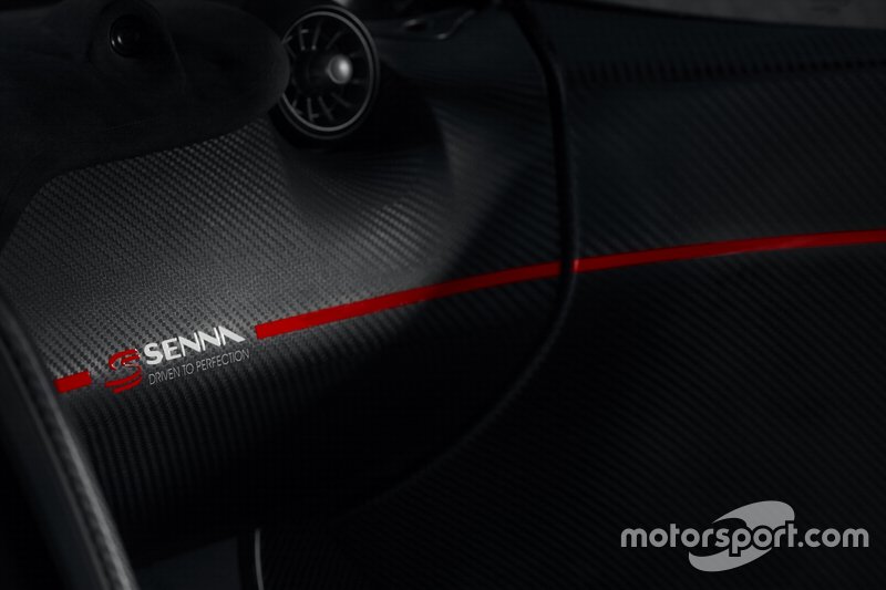 McLaren P1 GTR в честь Айртона Сенны