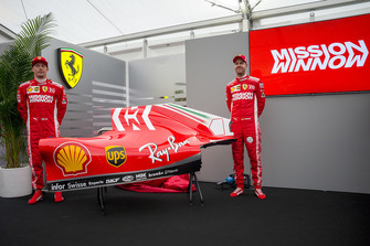 Sebastian Vettel, Kimi Raikkonen, Ferrari, svelano la livrea Mission Winnow