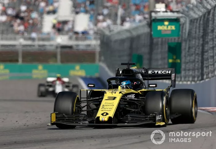 Daniel Ricciardo, Renault F1 Team R.S.19