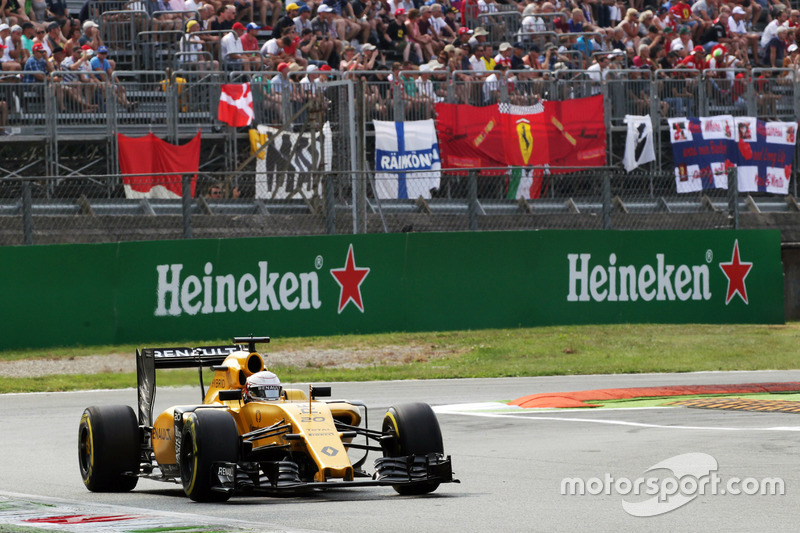 21: Кевін Магнуссен, Renault Sport F1 Team RS16