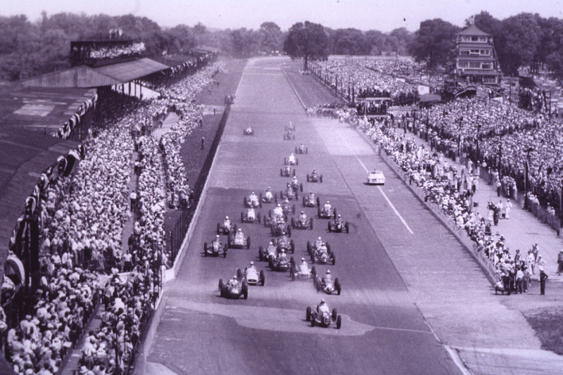 Start zum 34. Indy 500, dem ersten im Rahmen der Formel-1-WM, am 30. Mai 1950