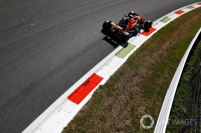 Stoffel Vandoorne, McLaren MCL32