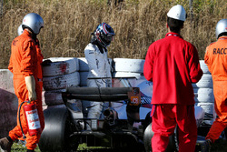 Lance Stroll, Williams FW40 se estrelló contra una barrera de neumáticos