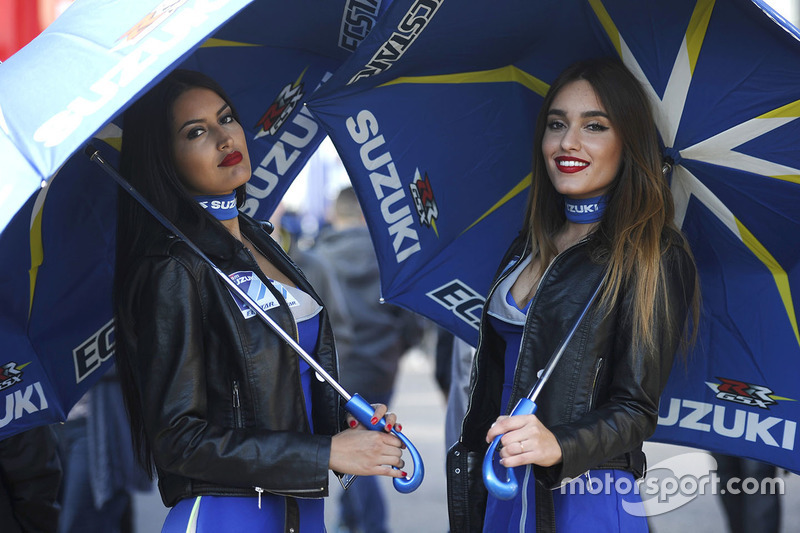 Hot Team Suzuki Ecstar MotoGP girls