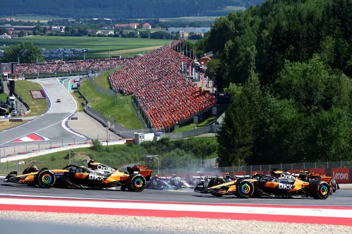 Lando Norris, McLaren, Oscar Piastri