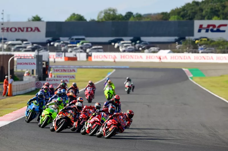 Francesco Bagnaia, Ducati Team prend la tête au départ